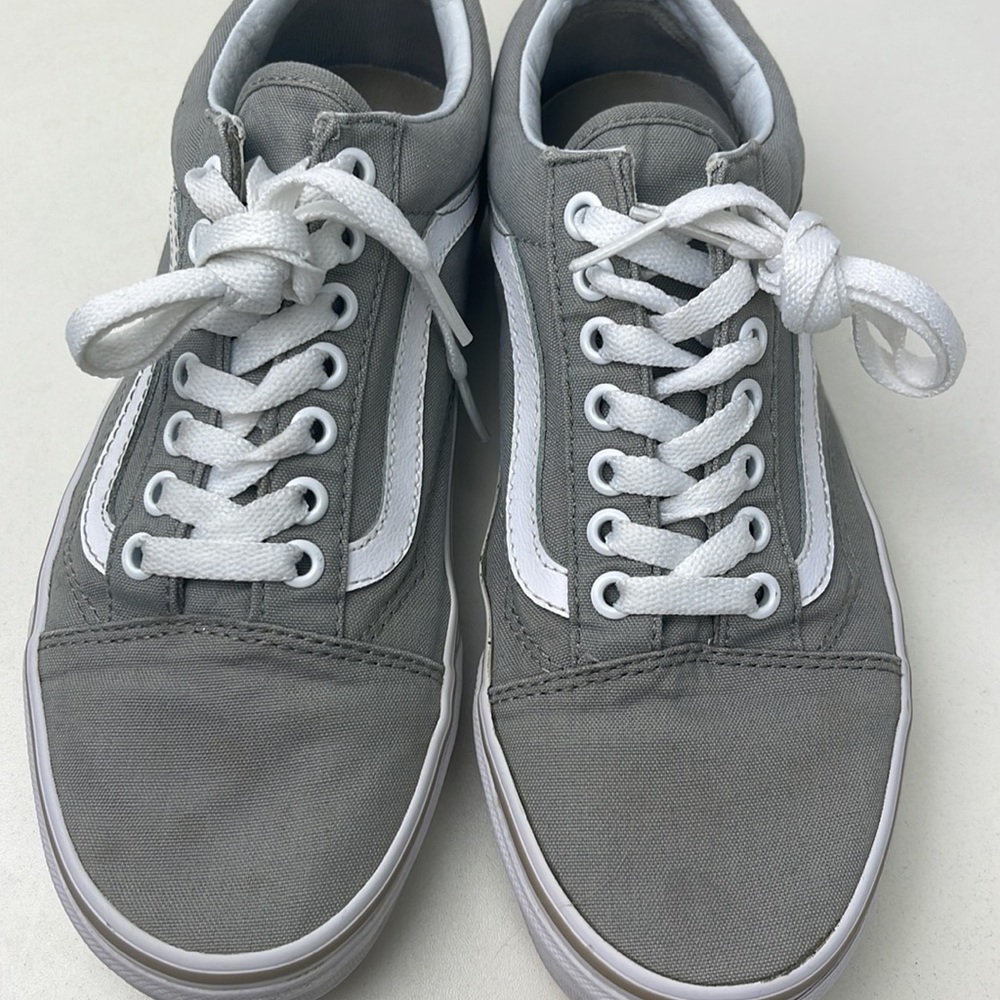 VANS Old Skool Shoe - Gray/White W8/M6.5.